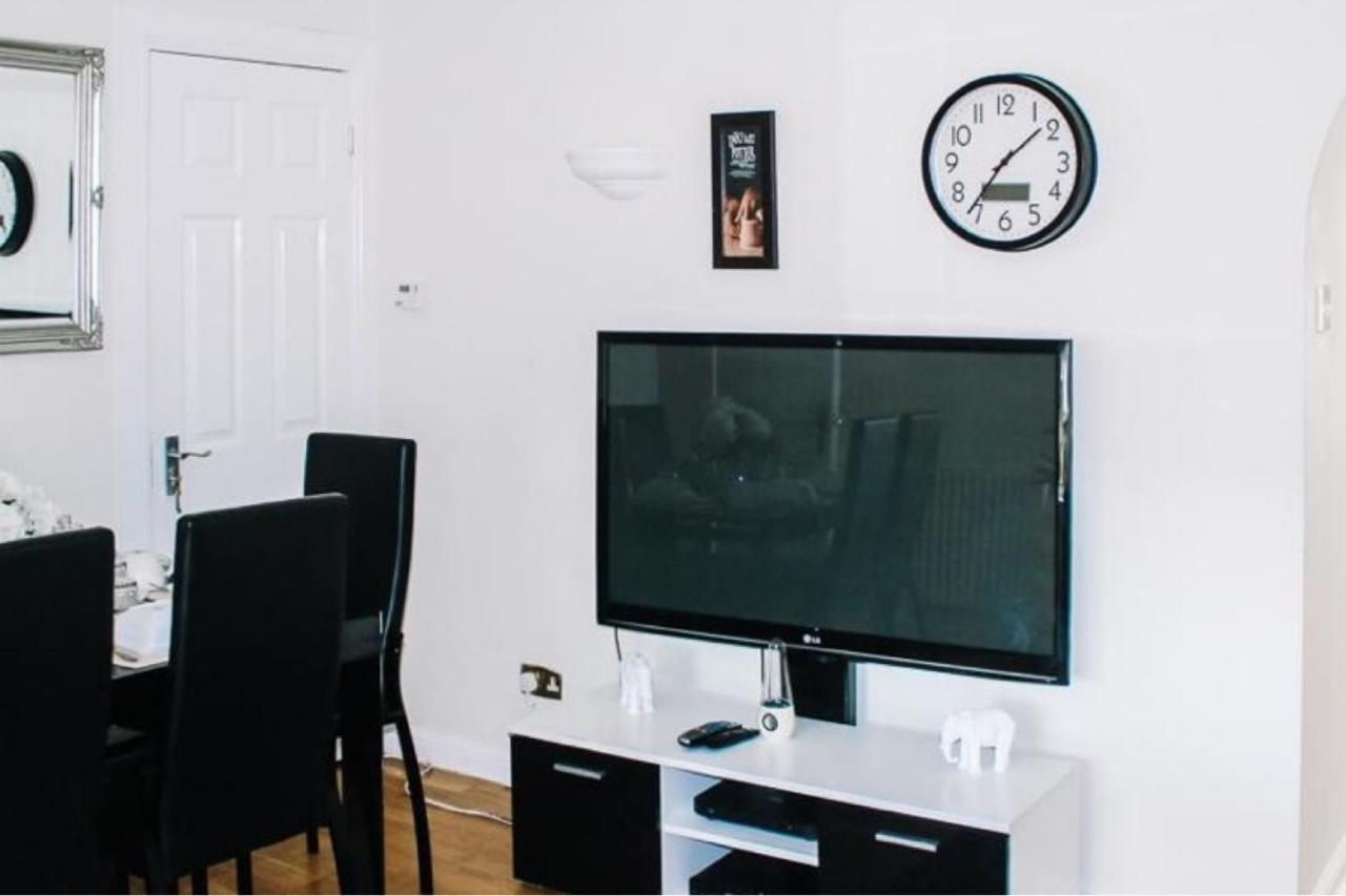 Home To Home Stay Apartment Glasgow Ngoại thất bức ảnh