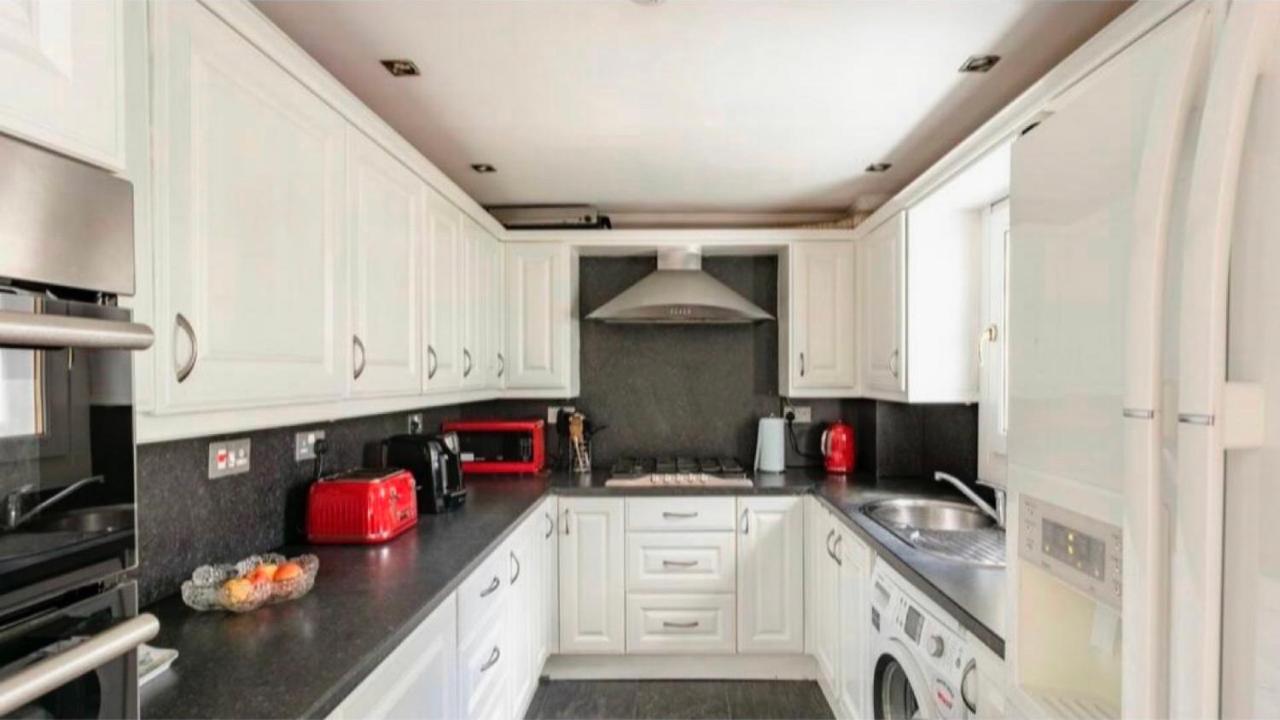 Home To Home Stay Apartment Glasgow Ngoại thất bức ảnh